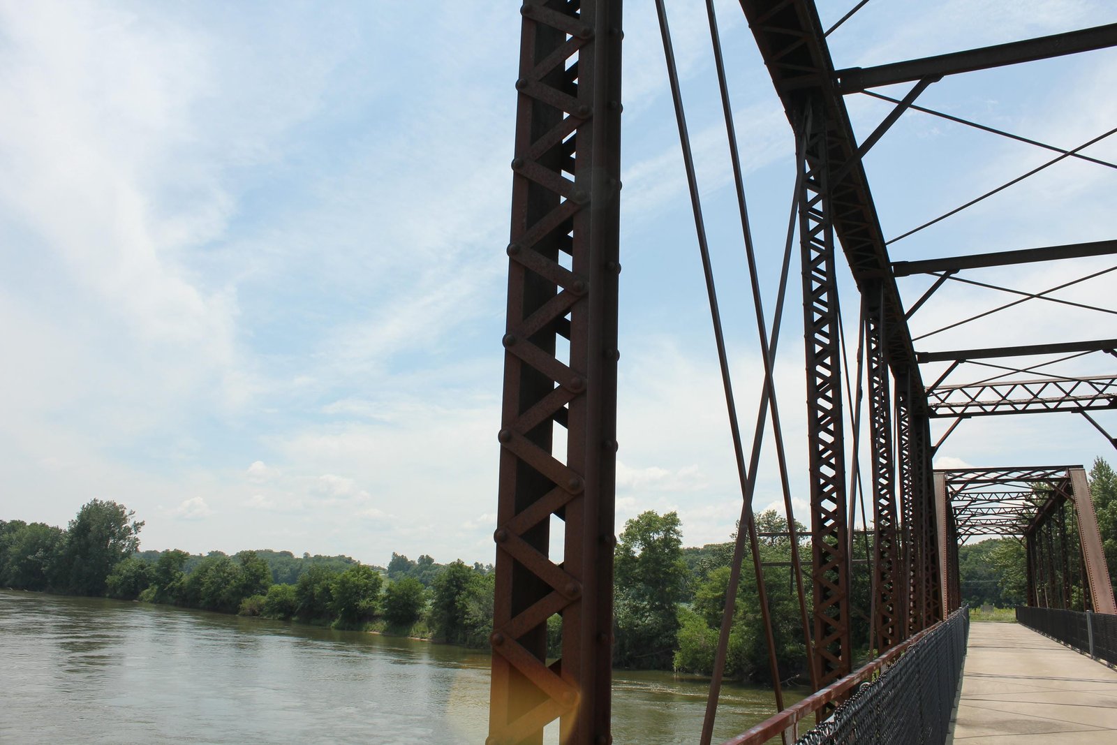 Vertical member, center span